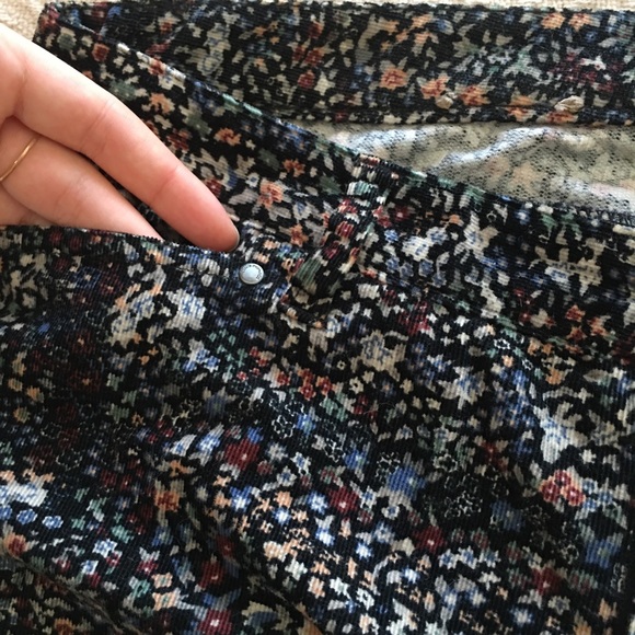 Club Monaco floral corduroy pant, slim, skinny - Picture 2 of 8